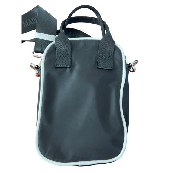 Steve Madden Black White Crossbody Bag Keychain BPinky Unisex Logo Strap Handles - Picture 3 of 7